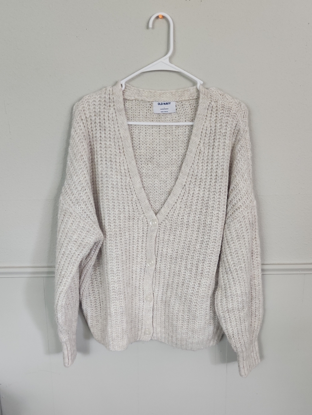 Old Navy Cream Chunky Knit Button-Up Cardigan